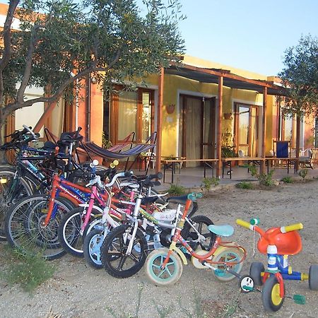 B&B Casa Per Ferie Villaggiocarovana Кастиадас Экстерьер фото