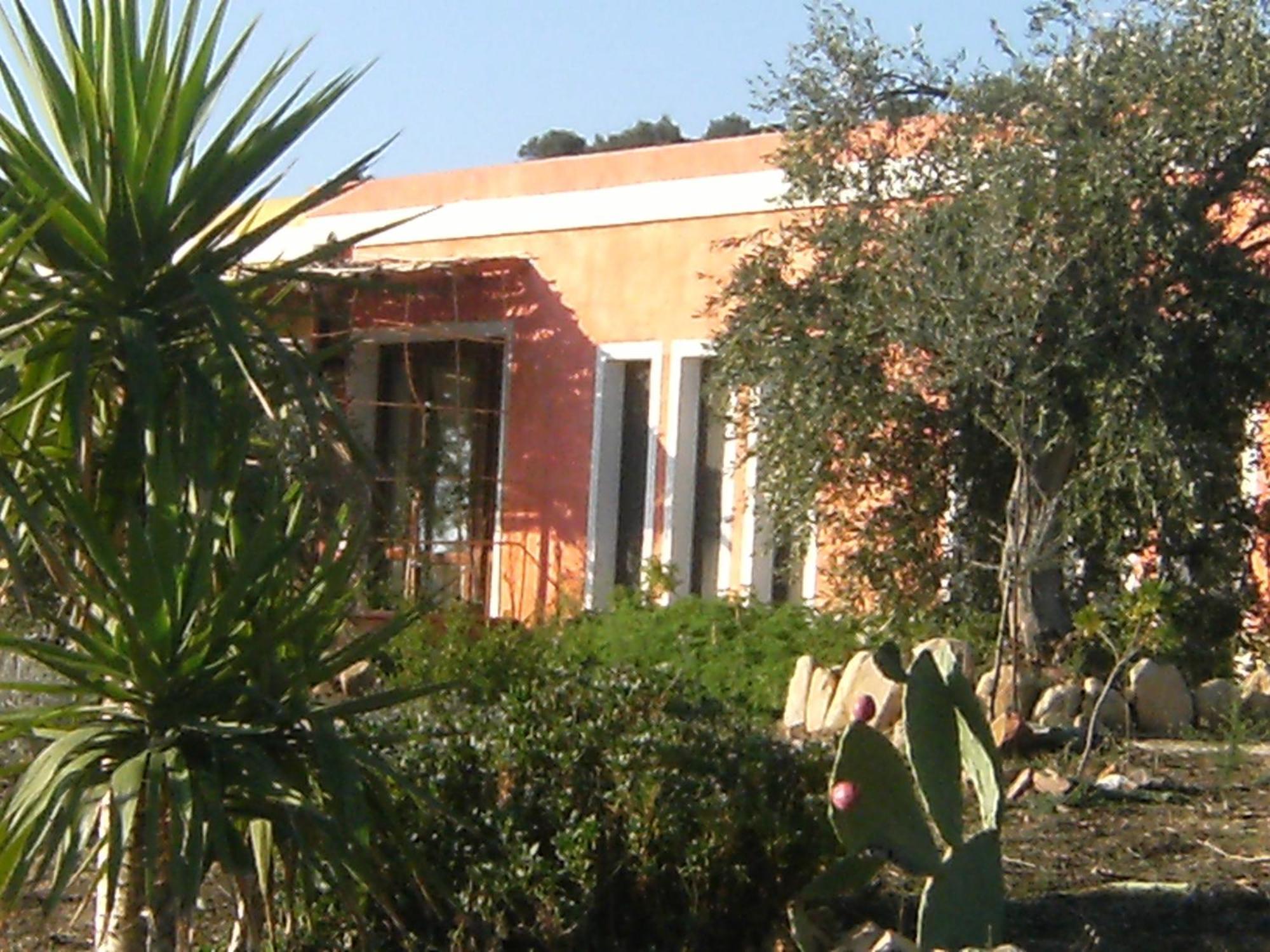 B&B Casa Per Ferie Villaggiocarovana Кастиадас Экстерьер фото