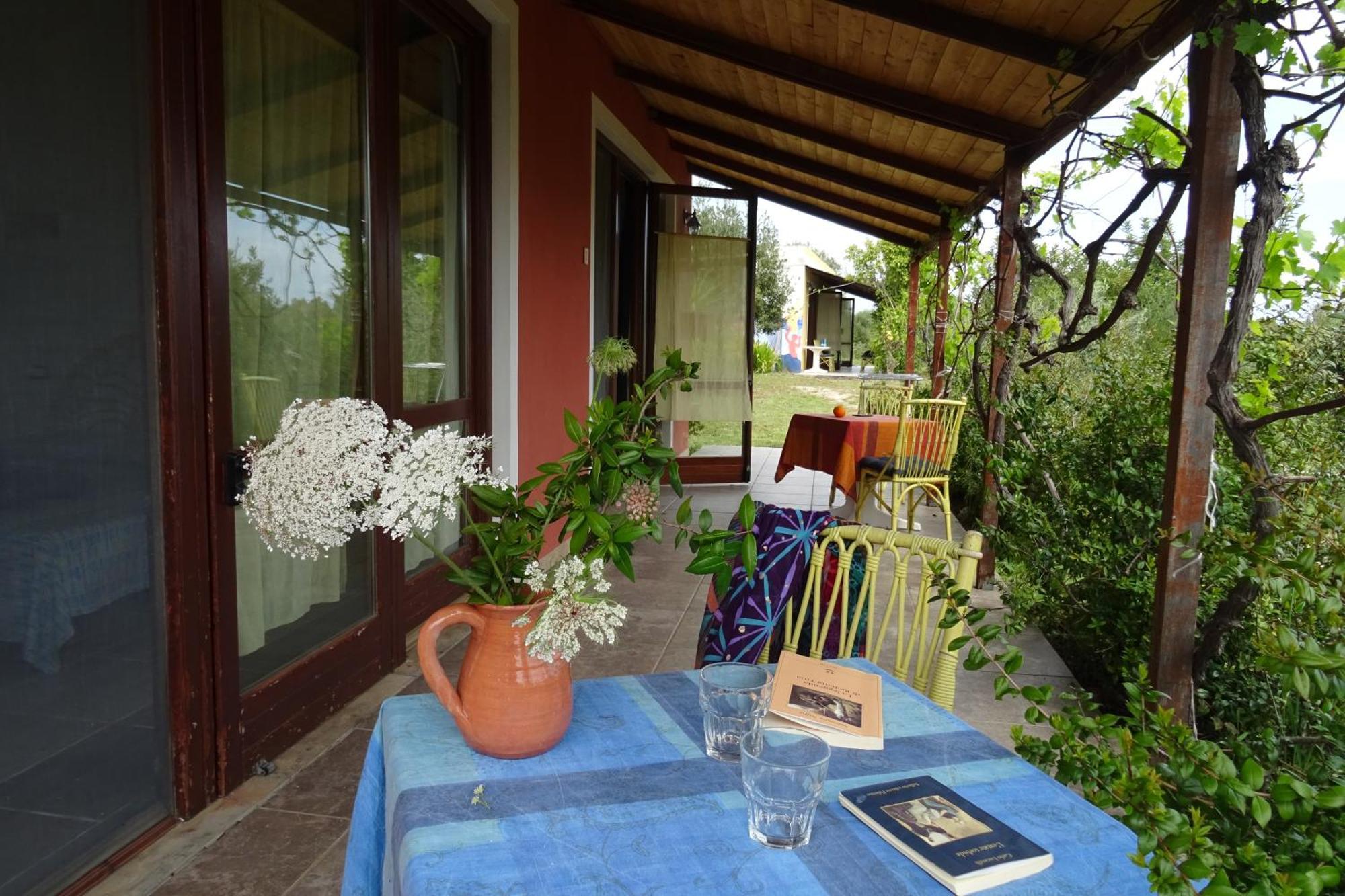 B&B Casa Per Ferie Villaggiocarovana Кастиадас Экстерьер фото