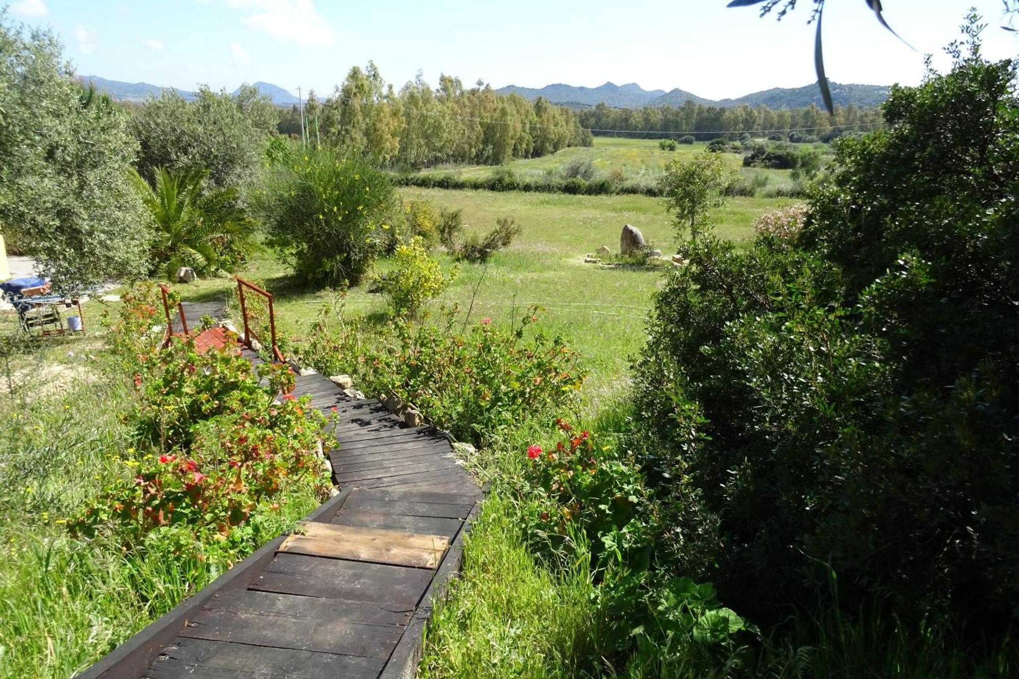 B&B Casa Per Ferie Villaggiocarovana Кастиадас Экстерьер фото