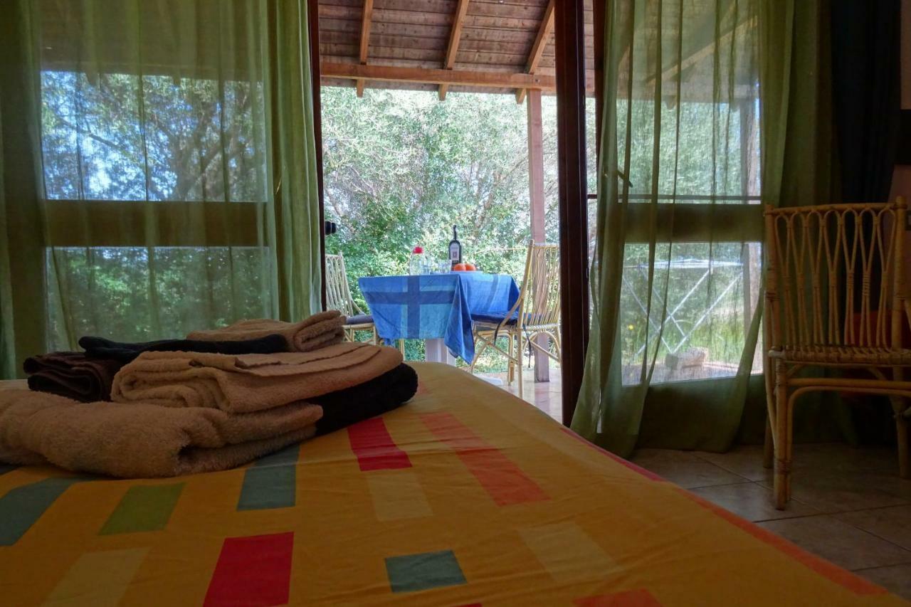 B&B Casa Per Ferie Villaggiocarovana Кастиадас Экстерьер фото