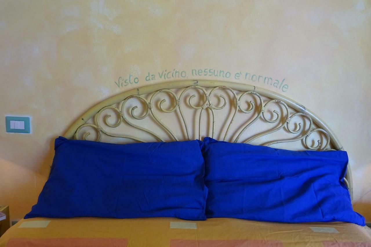 B&B Casa Per Ferie Villaggiocarovana Кастиадас Экстерьер фото