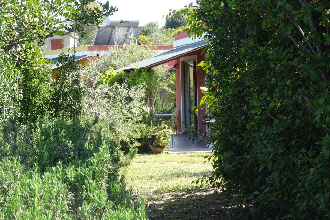 B&B Casa Per Ferie Villaggiocarovana Кастиадас Экстерьер фото